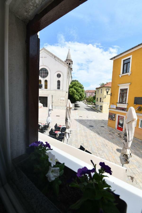 Apartment Lavanda Sinj Exterior foto